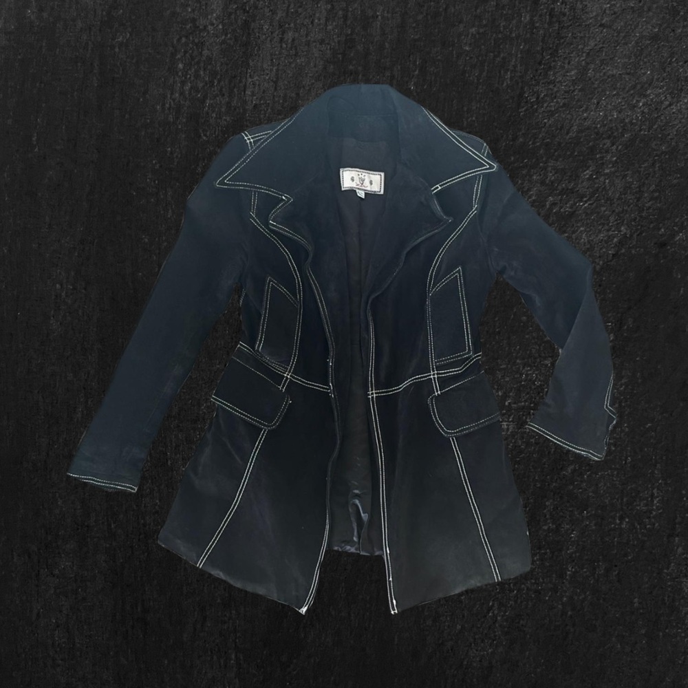 Monochrome soft seude women’s coat